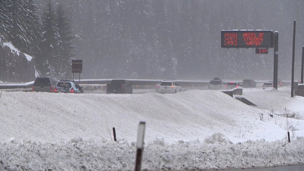 NOAA's Latest Winter Forecast Predicts Average Mountain Snowfall Nationwide