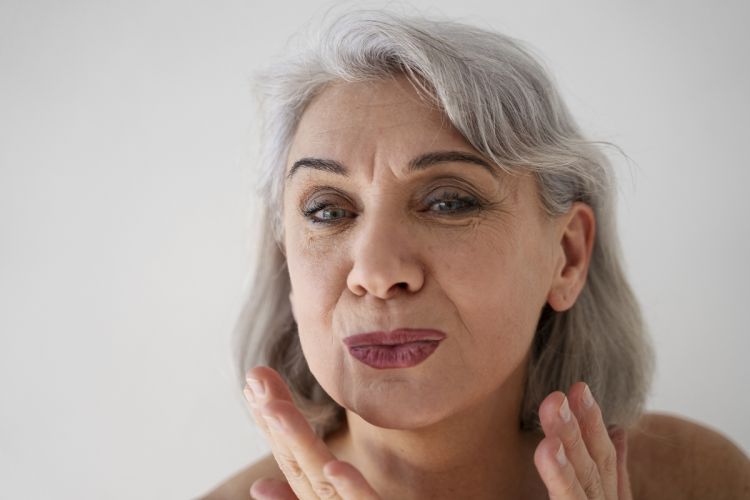10 Affordable Face-Firming Skincare Products Under Rp 100K for Women Over 50