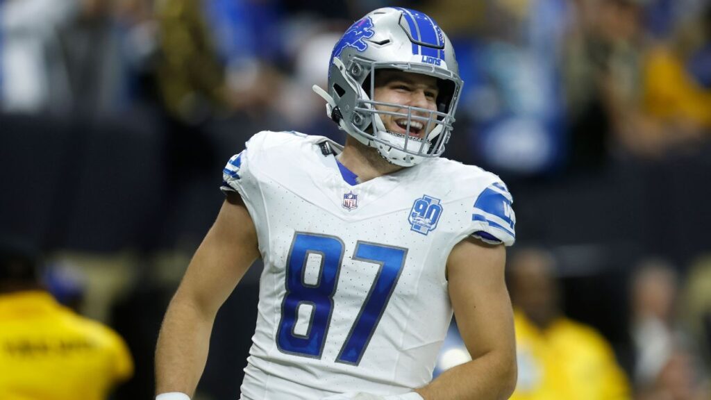 Lions TE Sam LaPorta Undergoes Back Surgery, Expected to Miss Remainder of Season