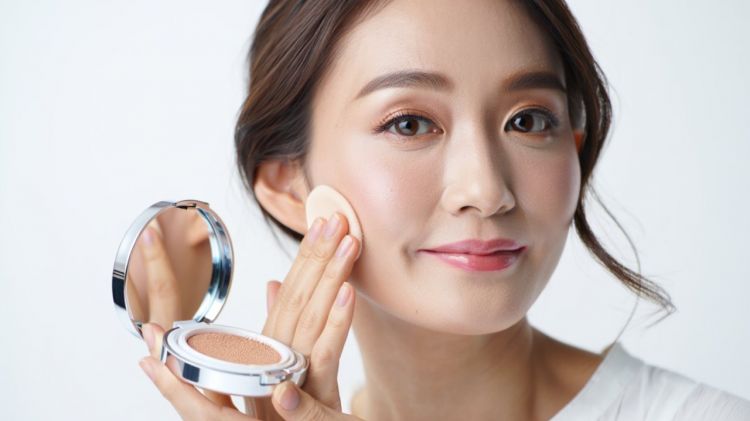 Best Cushion Foundations for Glowing, Smooth Skin and Reduced Fine Lines After 40