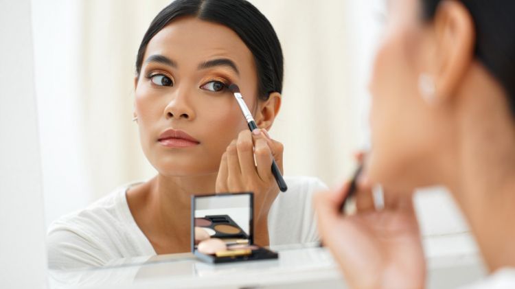 Top Eyeshadow Palettes With Vibrant Colors, Long-Lasting Formula, and Easy Blending