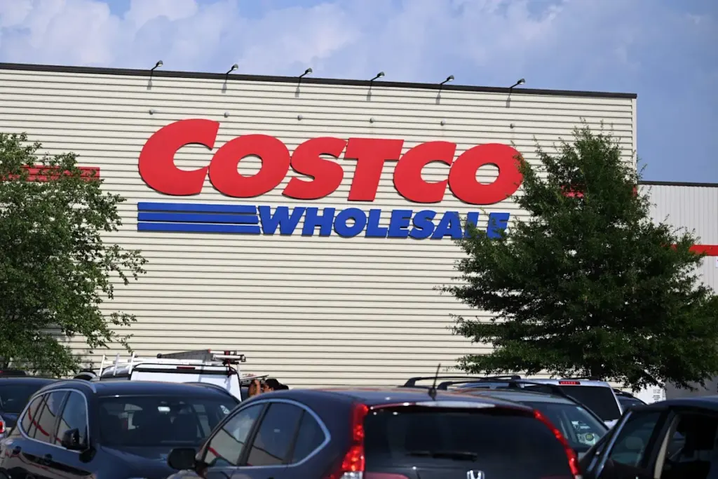 Top Growth Stock Slides; Here’s Why It’s a Smart Purchase Today