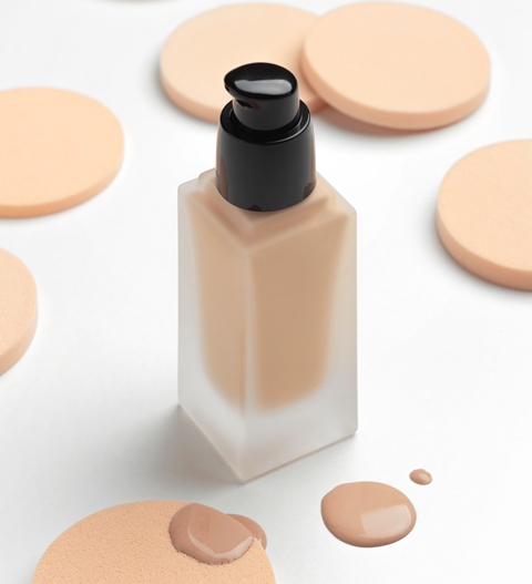 Top 4 Long-Lasting Primers for a Flawless, Smudge-Proof Look: Expert Recommendations