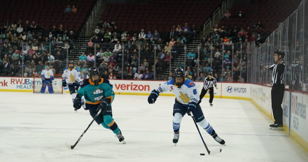 Toronto Faces New York: Pre-Game Primer for Key PWHL Match on December 21