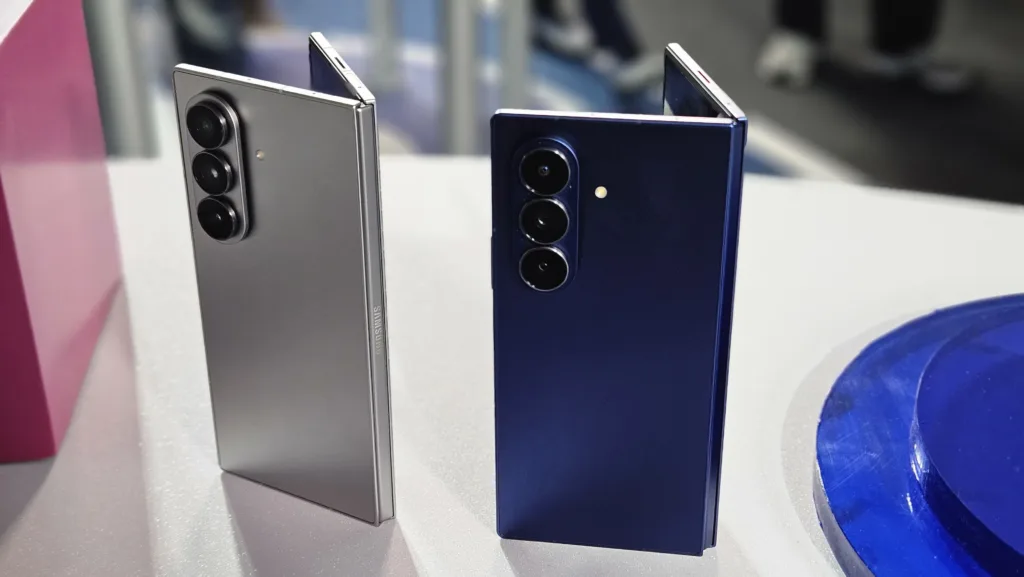 IDC Forecasts Foldable Smartphone Market to Grow 30% Year-on-Year by 2026