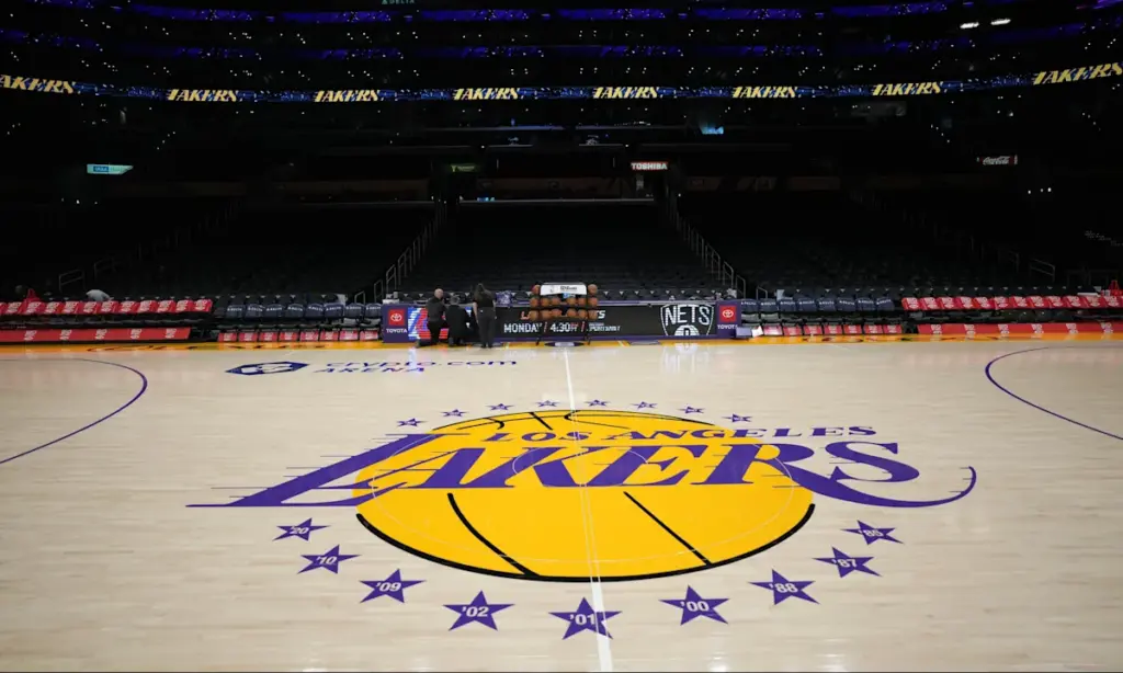 Insider: Lakers Target 3-and-D Players to Strengthen Defense and Shooting in Trade Season