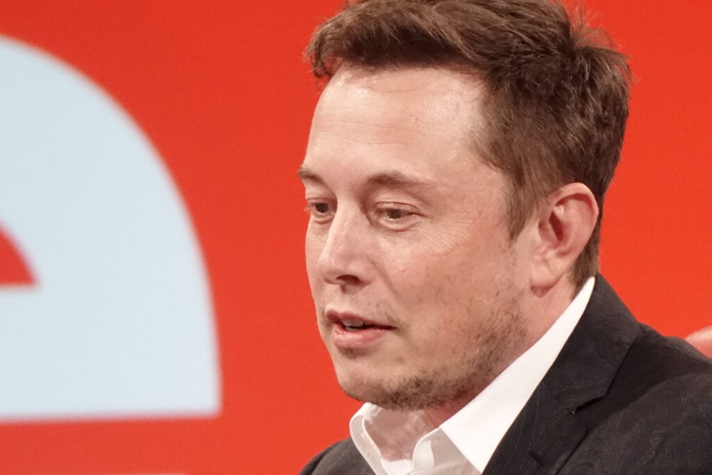 Elon Musk Claims Living on $1 Daily with Hot Dogs, Peppers Shows Survival Ease in America