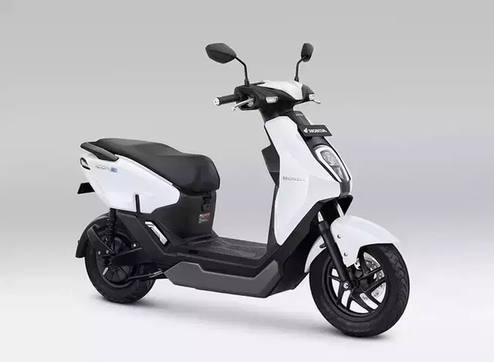 Buat judul Artikel Google Discover dalam Bahasa Inggris dengan panjang maksimal 100 karakter, membahas topik utama mengenai: Lebih Fleksibel! 8 Motor Listrik dengan Fitur Charger Portabel. Tulis dengan gaya jurnalistik yang objektif, faktual, jelas, serta sesuai dengan prinsip SEO. Jangan menyebutkan atau menulis nama bulan dan tahun angka dalam judul artikel.