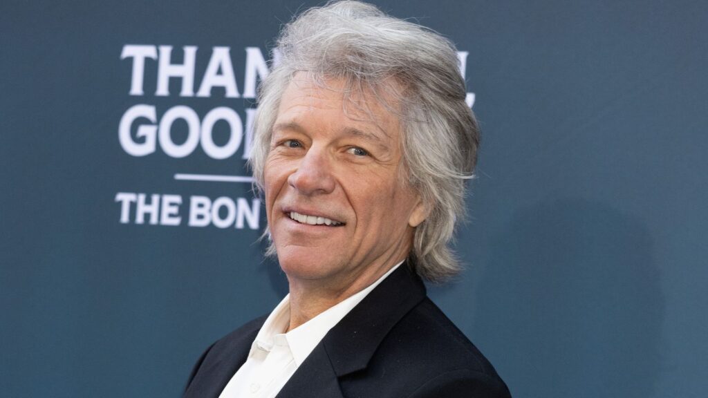 Jon Bon Jovi’s Christmas Tree Sparks Revival of Sentimental Holiday Decoration Trend