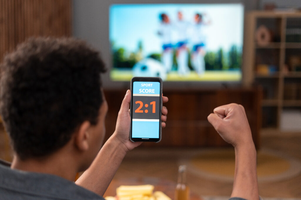 7 Best Football Streaming Apps for Mobile and Laptop: Top Picks for Watching Live Matches