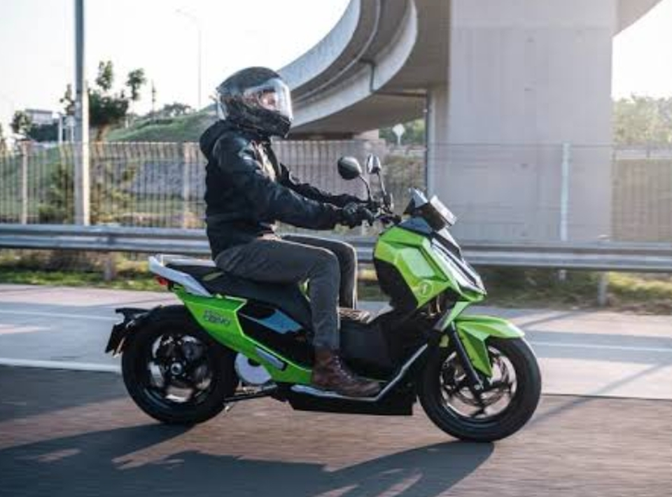 10 Fastest Electric Motorcycles With Incredible Top Speeds: Ultimate Guide for Enthusiasts