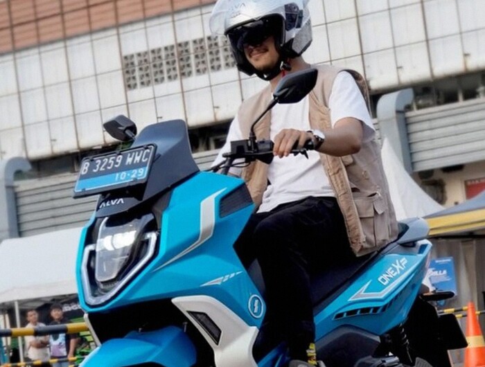 Alva One XP Electric Motorbike Boasts Futuristic Design and Advanced Features