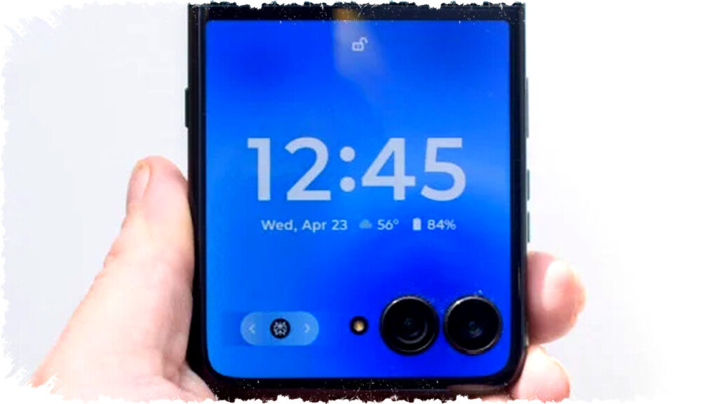 Apple Tests iPhone Flip Prototype for 2026 Launch, Poised to Rival Top Foldable Phones