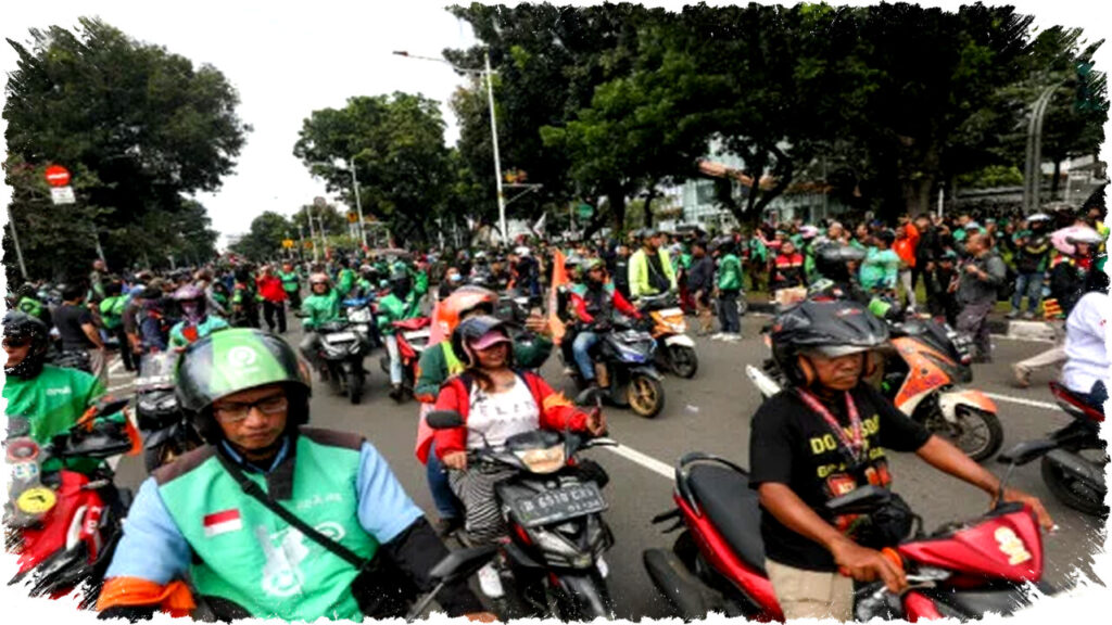 Fighting for Fair THR: Ride-Hailing Drivers Reject Bonus, Demand Worker Status & Rights