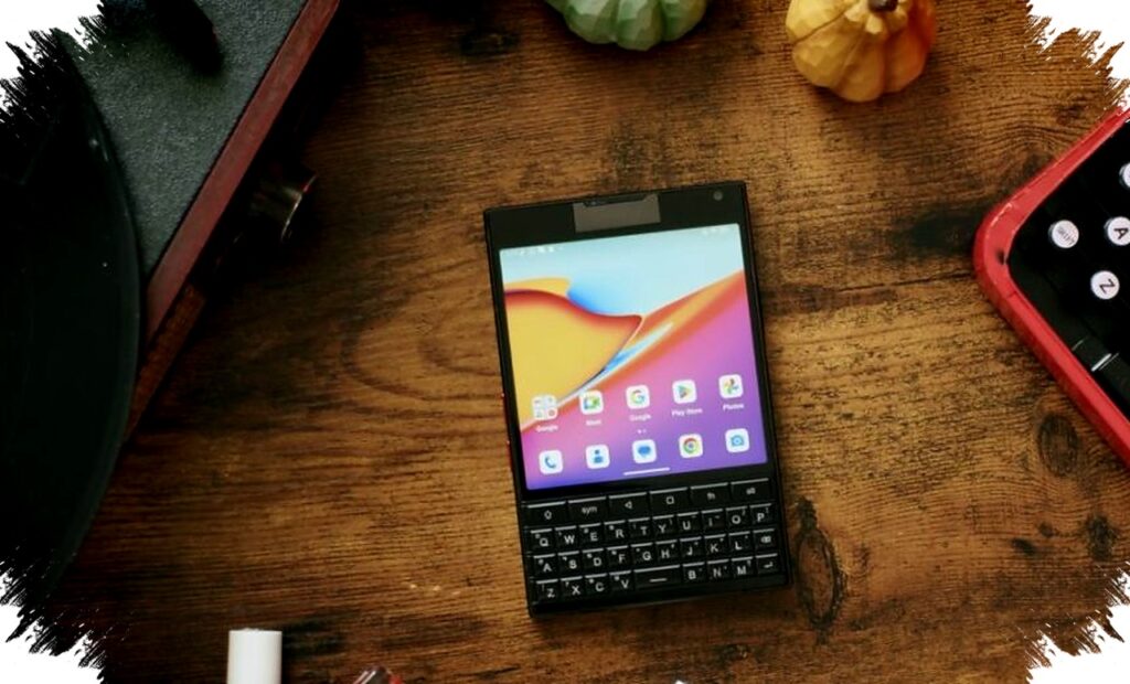 BlackBerry’s Return Hangs On Titan 2 Elite, A Keyboard Revival Gains Real Momentum