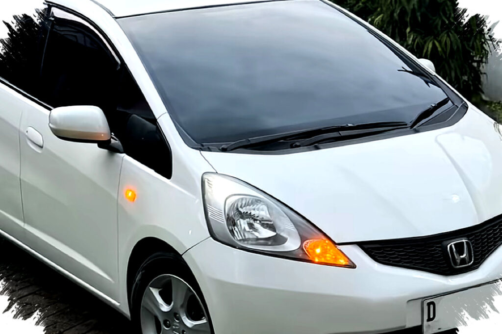 Honda Jazz GE8 Design Endures With Compact Sportiness, Why This Second Gen Still Feels Timeless