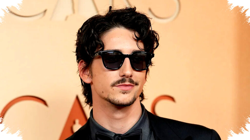 Milo Manheim Doubles Down on Oscars Style, Two Brooches Elevate His Red Carpet Game