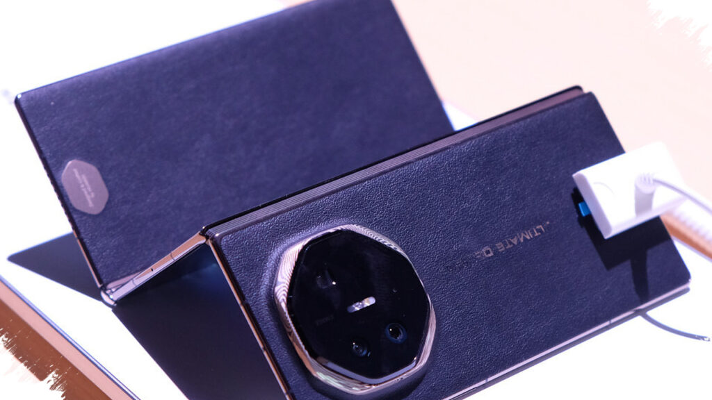 Huawei Mate XT 2 Leak Points To Bigger Battery, Upgraded Hinge And Stylus Support