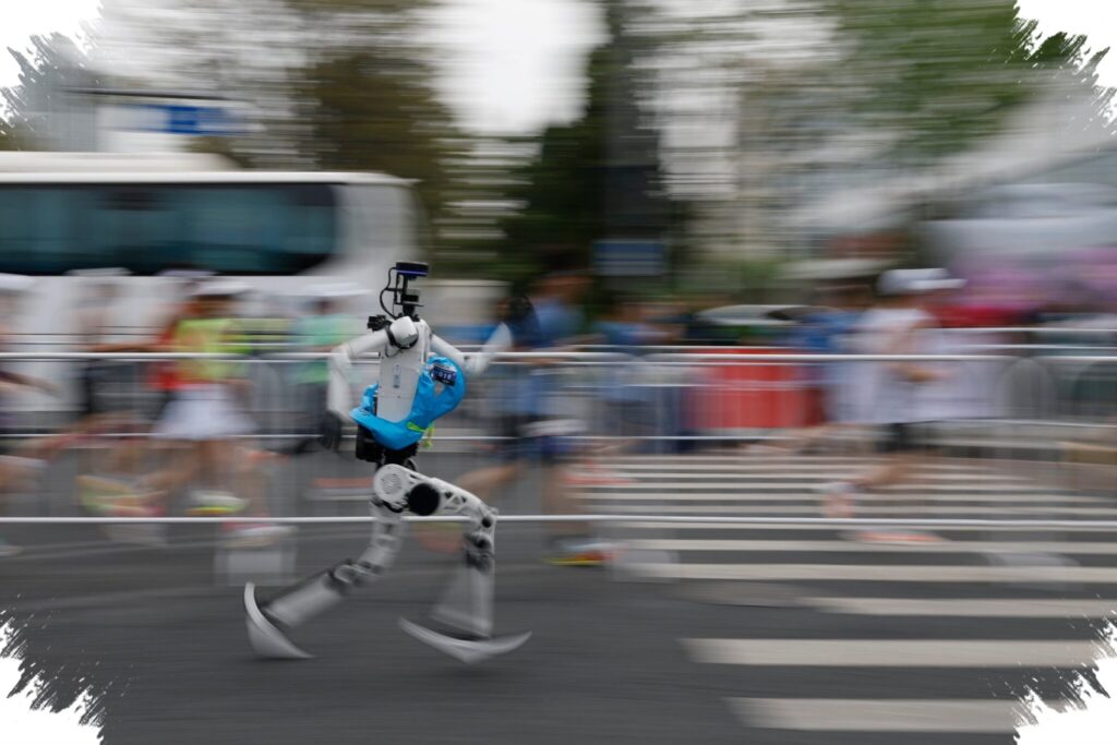Beijing’s Humanoid Marathon Puts 21-Km Autonomy to the Test, Robots Edge Closer to Real-World Use