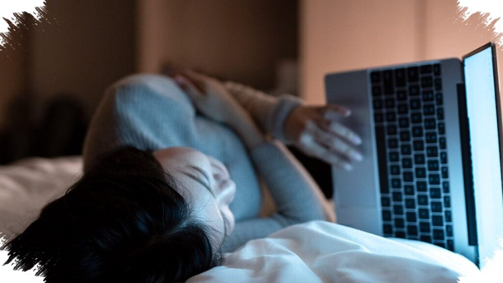 Blue Light At Night Can Leave Eyes Tired And Sleep Out Of Sync