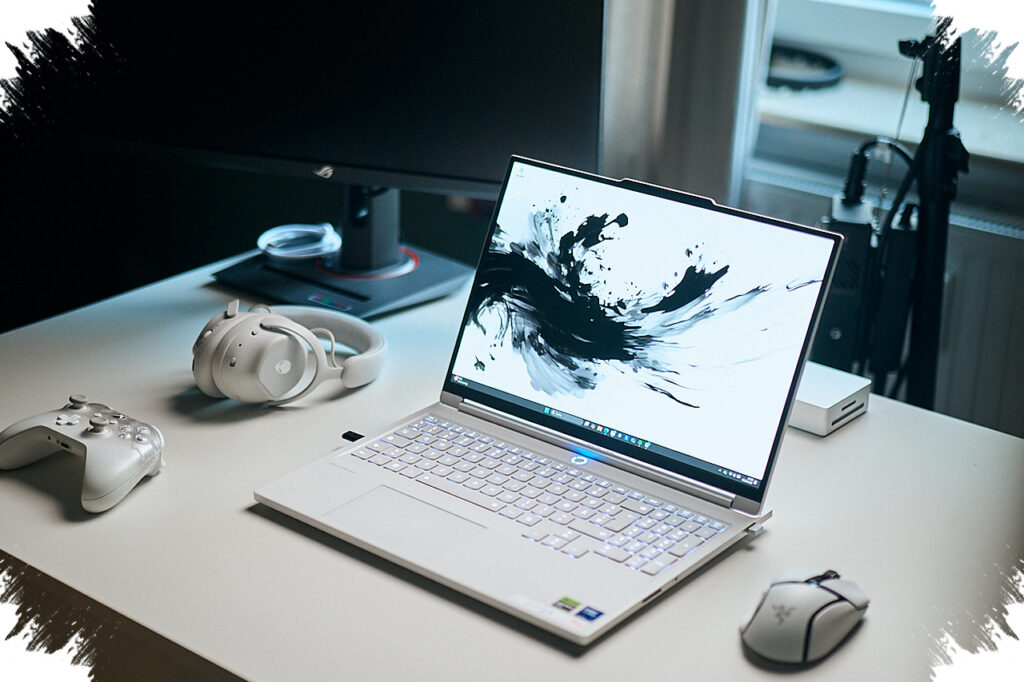 Bellator Blade 7000 Adds RTX 5060 Ti, Lenovo Keeps Upgrade Room Wide Open