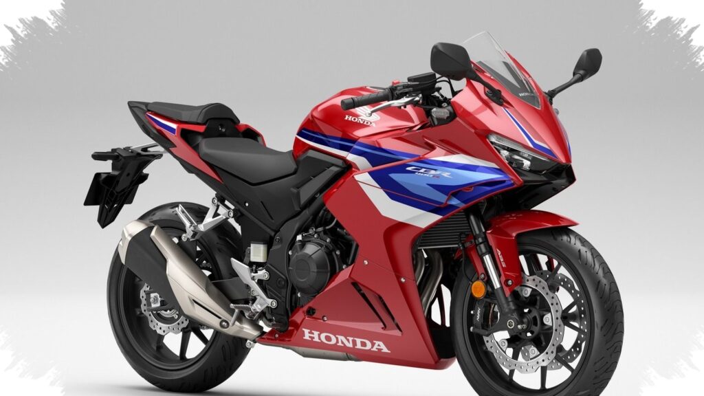 Honda CBR400R Four Brings Back Inline-Four Drama, And 250cc Rivals Will Feel The Pressure