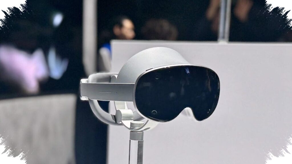 Samsung’s Galaxy Glasses Appear In Its Own Apps, Hinting At Quick Pairing And Battery Alerts