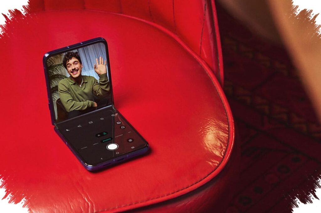 Motorola’s New Razr Ultra Leads the Lineup With a 5,000mAh Battery and 4-Inch Cover Screen