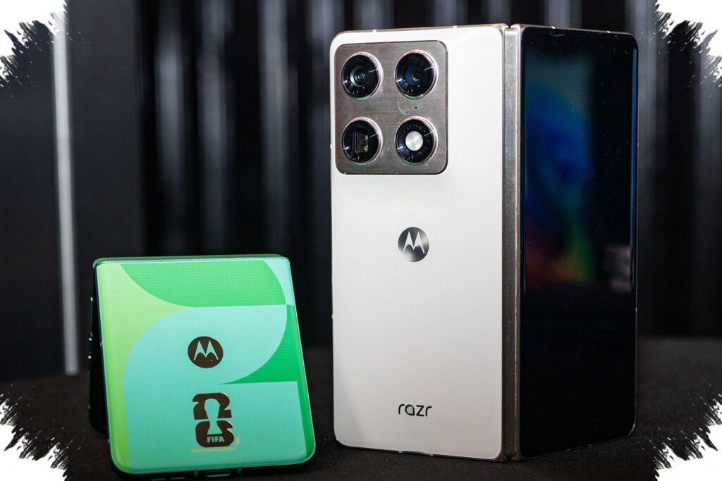 Motorola Razr Plus 2026 Bets on One Bold Color, and That Choice May Divide Buyers