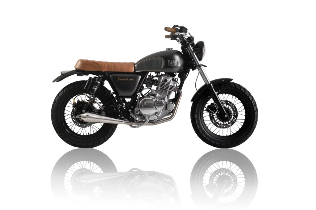 Suzuki Thunder Reborn Brings Back The Street King, Retro Style With Modern Muscle