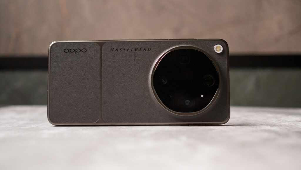 Snapdragon 8 Elite Gen 5 Meets Hasselblad Zoom, Oppo Find X9 Ultra Pushes Flagship Boundaries