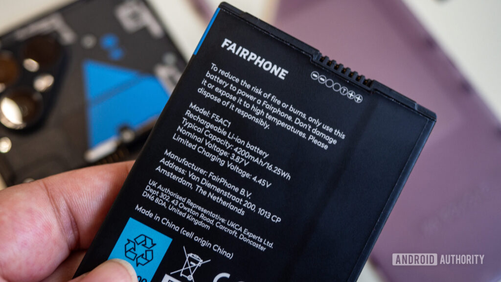 Removable Batteries and microSD Refuse to Disappear, But Only in Niche Phones Like Fairphone Gen 6