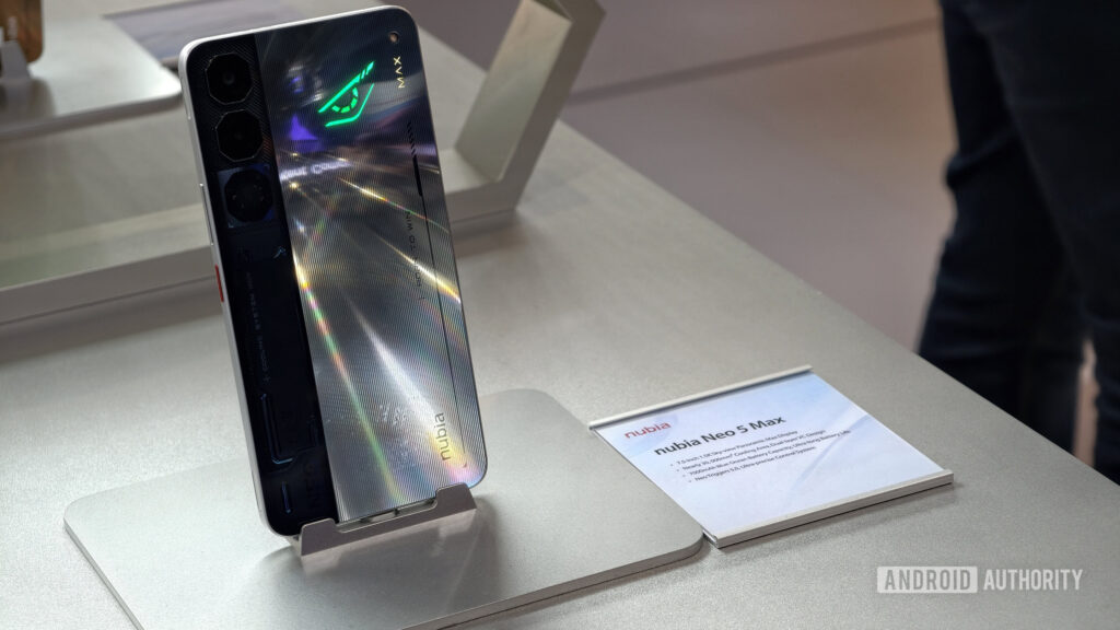 Nubia Neo 5 Max Brings A 7.5-Inch Screen, Turning Mobile Gaming Into A Wider Experience