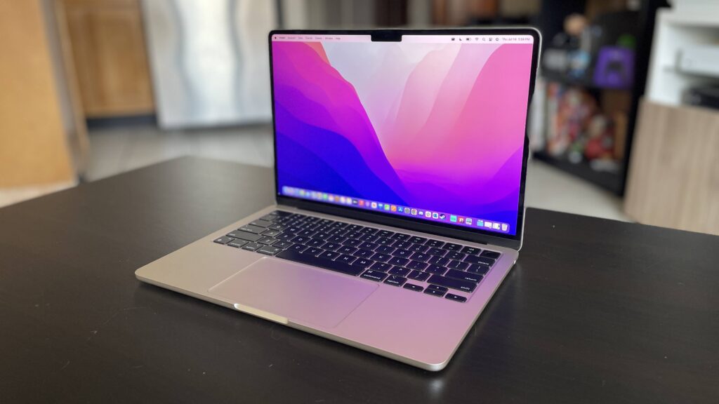 MacBook Air M2 Still Feels Like A Smart Buy In 2026, Thin, Light, And Long-Lasting