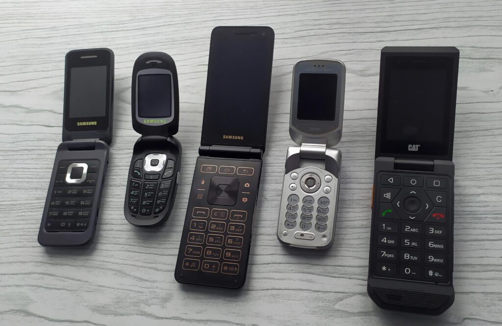 From Nostalgia To 5G, These Feature Phones Turn Simplicity Into Style In 2026