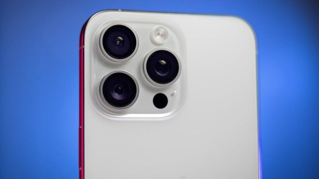 Variable Aperture Lands On iPhone 18 Pro Max, Apple’s Most Unusual Camera Upgrade Yet