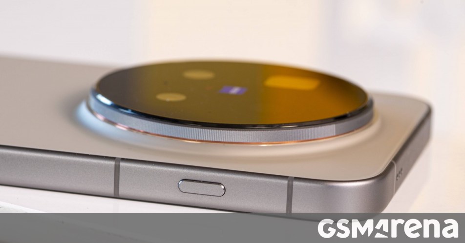 Vivo X500 Pro Leans on a New 64MP Periscope Camera, While the Pro Max Keeps the 200MP Flagship Move
