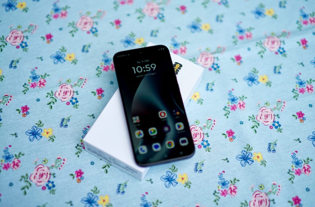 Moto G87’s 3,500-Nit Display Shines Outdoors, But Feels Harsh Indoors