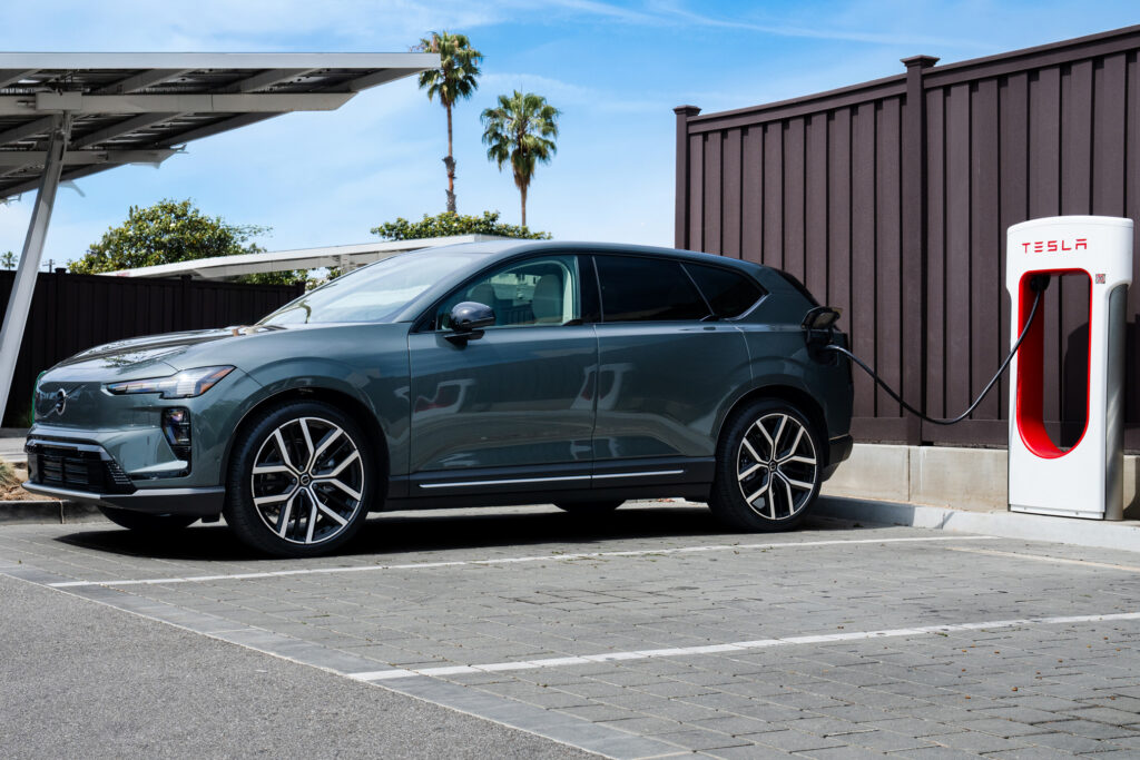 Volvo Customers Gain Direct Access To Tesla’s 20,000 European Superchargers