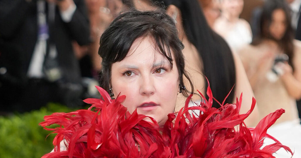 Lena Dunham’s Bake Off Exit, The Rule That Left Her With No Help At All