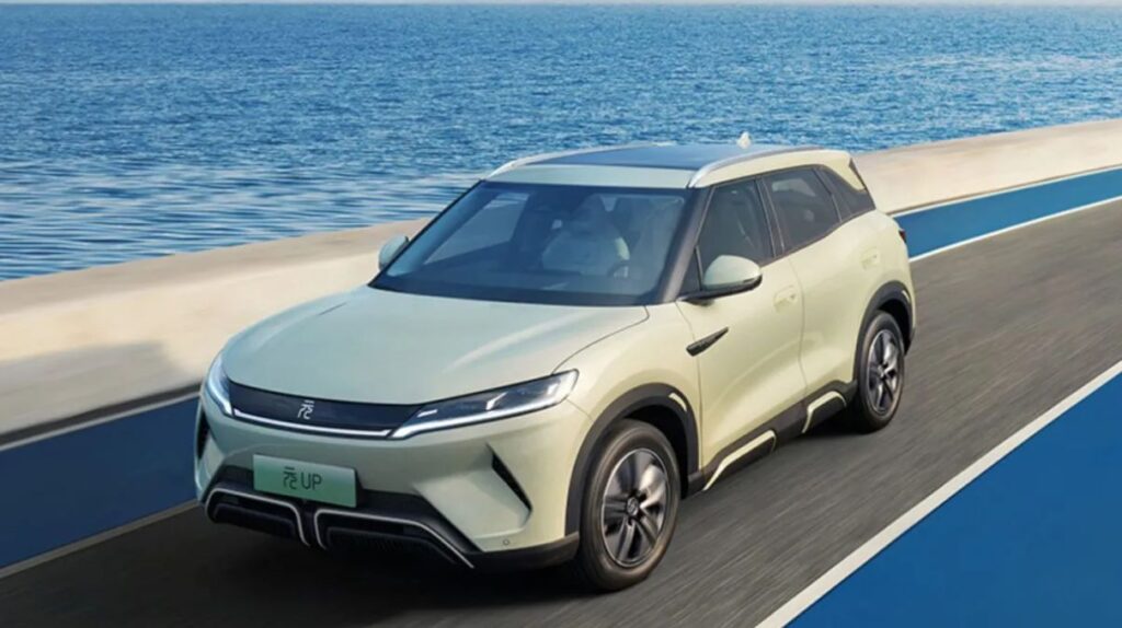 Fast Charging And 410 Km Range Put BYD Atto 2 In A Strong Position In The Compact SUV Class