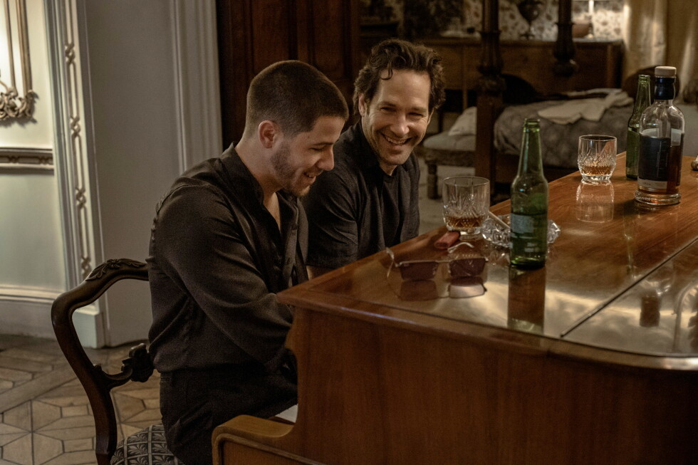 Power Ballad Finds Its Soul, Paul Rudd And Nick Jonas Make The Theft Worth Caring About