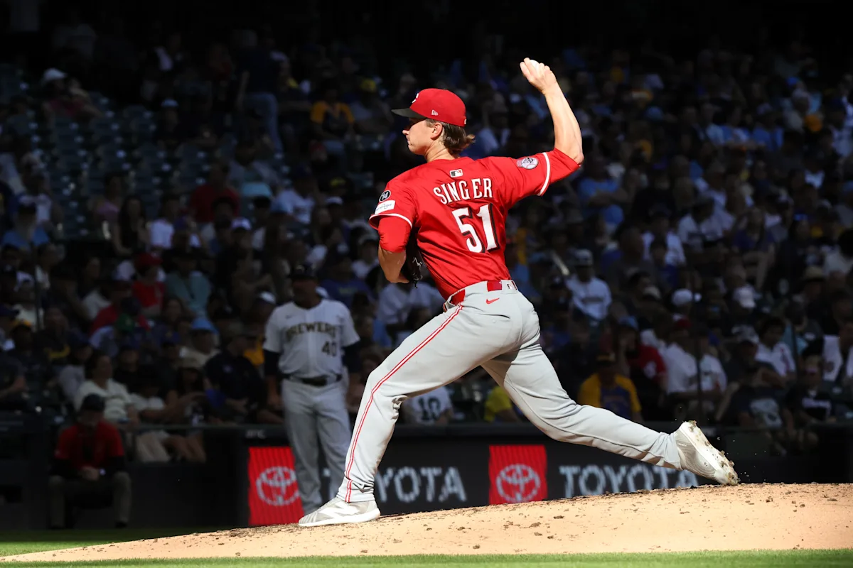Brady Singer’s Collapse Meets Kyle Leahy’s Quiet Chance, Reds-Braves Pressure in St. Louis
