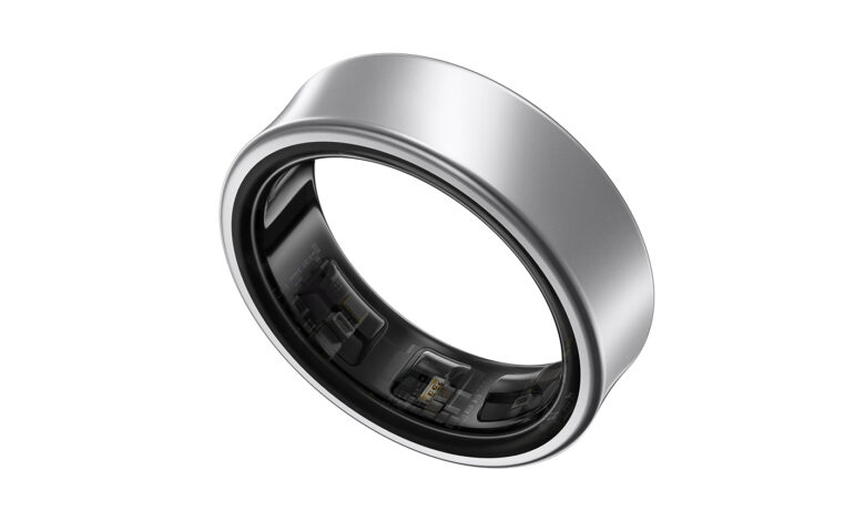 Titanium Smart Ring With Display And Haptics Targets 30-Day Battery Life