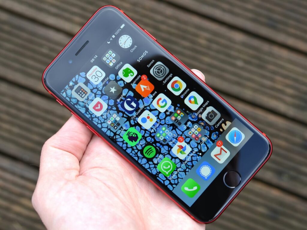 Apple May Drop iPhone 11 And SE 2020 From iOS 27, Support Limits Tighten