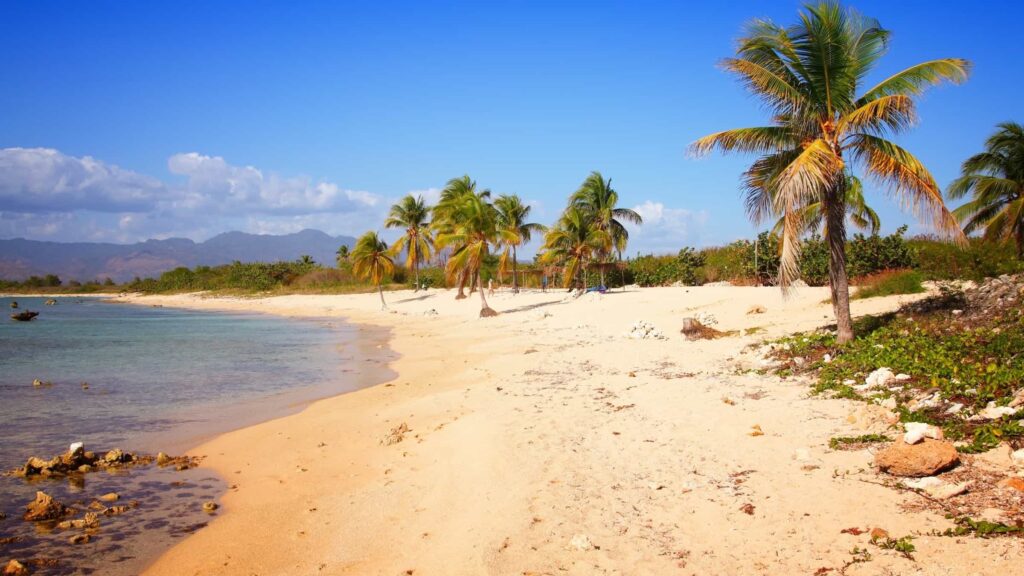 Cuban Streets, Beaches, And Sunsets Turn Ordinary Photos Into Natural AI Travel Scenes