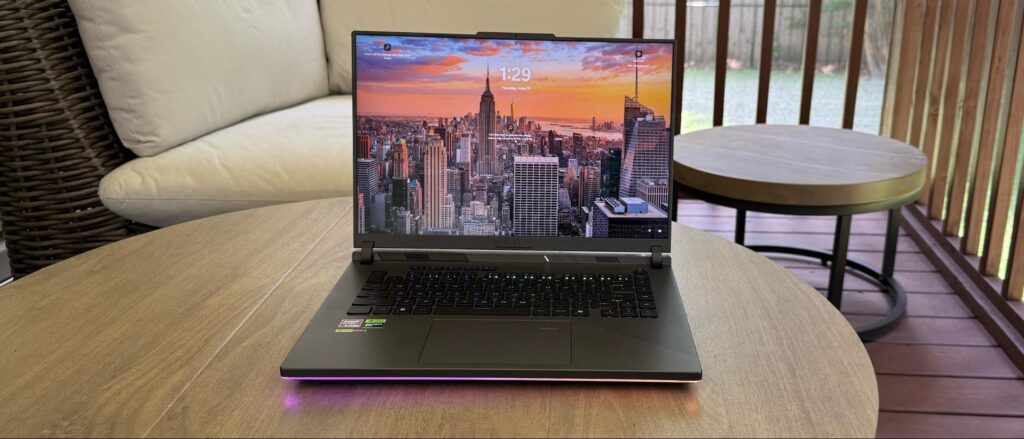 ROG Strix G16 Combines Speed and Smooth Visuals for More Confident Gameplay