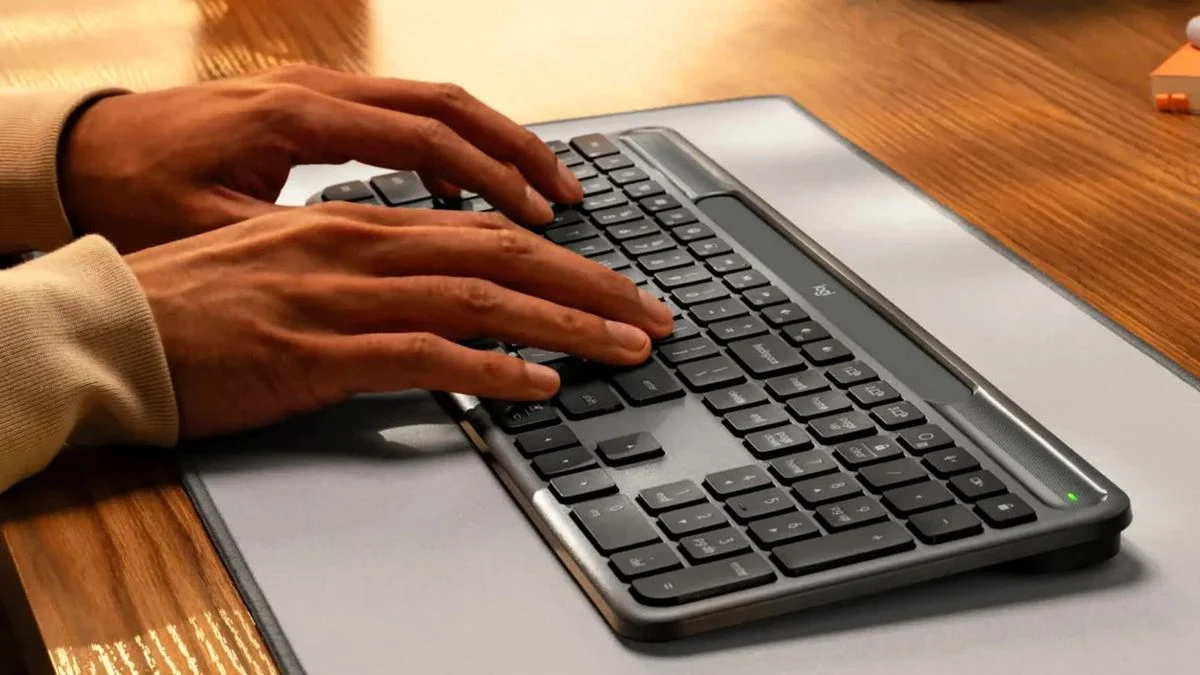 5 Portable Keyboards That Make Mobile Work Feel Easier, Lighter, and More Comfortable