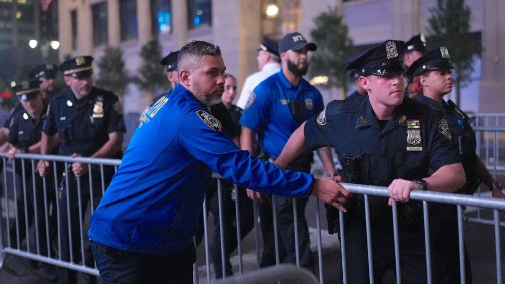 Trump’s Game 3 Visit Shuts Down MSG Watch Party, NYPD Blames Security