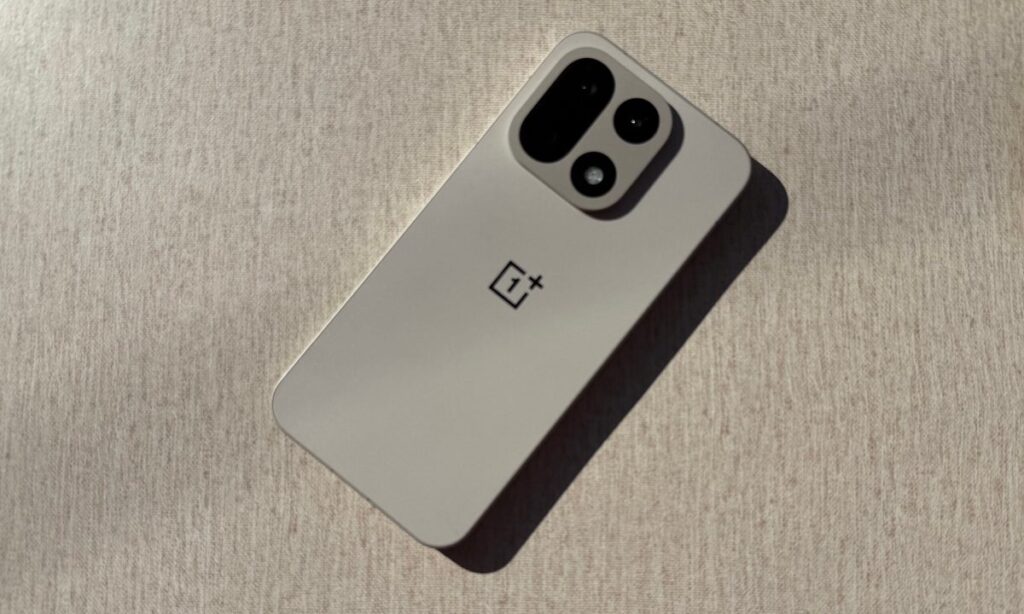 OnePlus 15 Makes AirDrop Transfers Easier, Android and iPhone Sharing Gets Closer